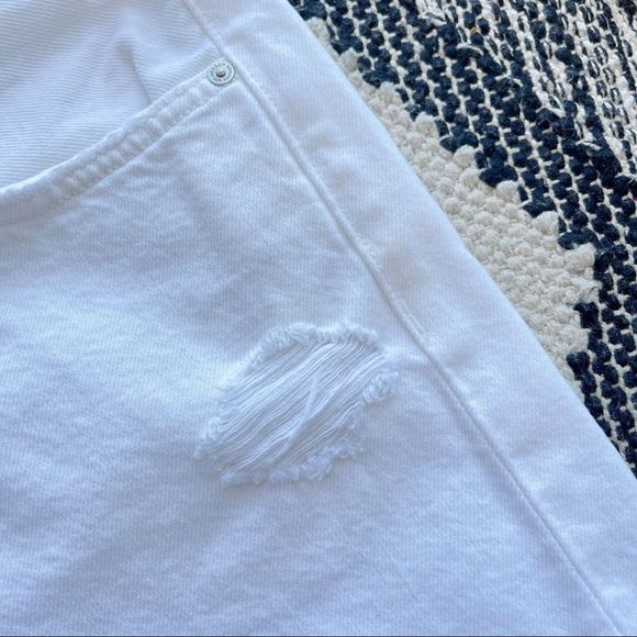 HUDSON Lori High Rise White Destructed Shorts sz 27 - Picture 8 of 10